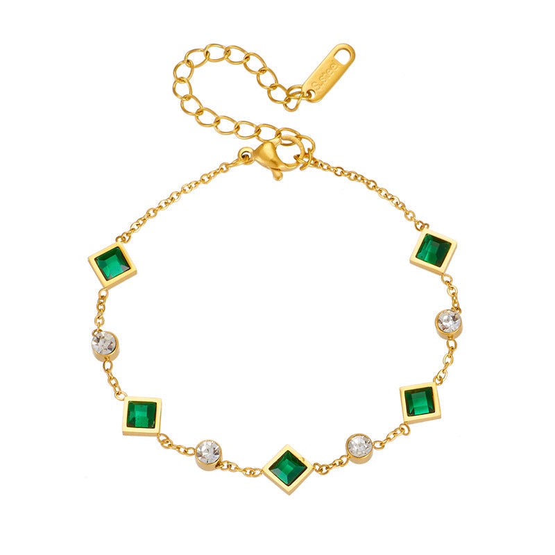 Armband Amelisse Glenwyn von Rose & Oliver in Gold, mit eleganten Details und glänzendem Finish.