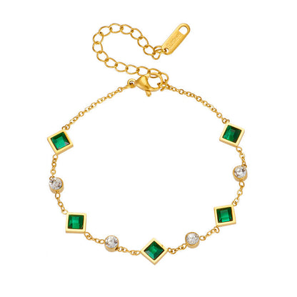 Armband Amelisse Glenwyn von Rose & Oliver in Gold, mit eleganten Details und glänzendem Finish.