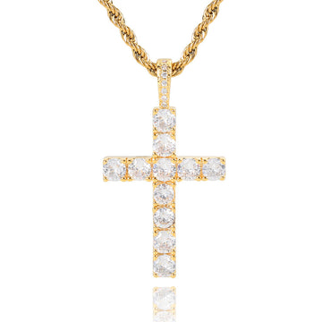 Faith™ Halskette mit goldenem Moissanit-Kreuz von Rose & Oliver, zarte Details an der Kette und dem glänzenden Kreuz.