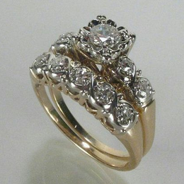 Vintage Funkelnder Goldring